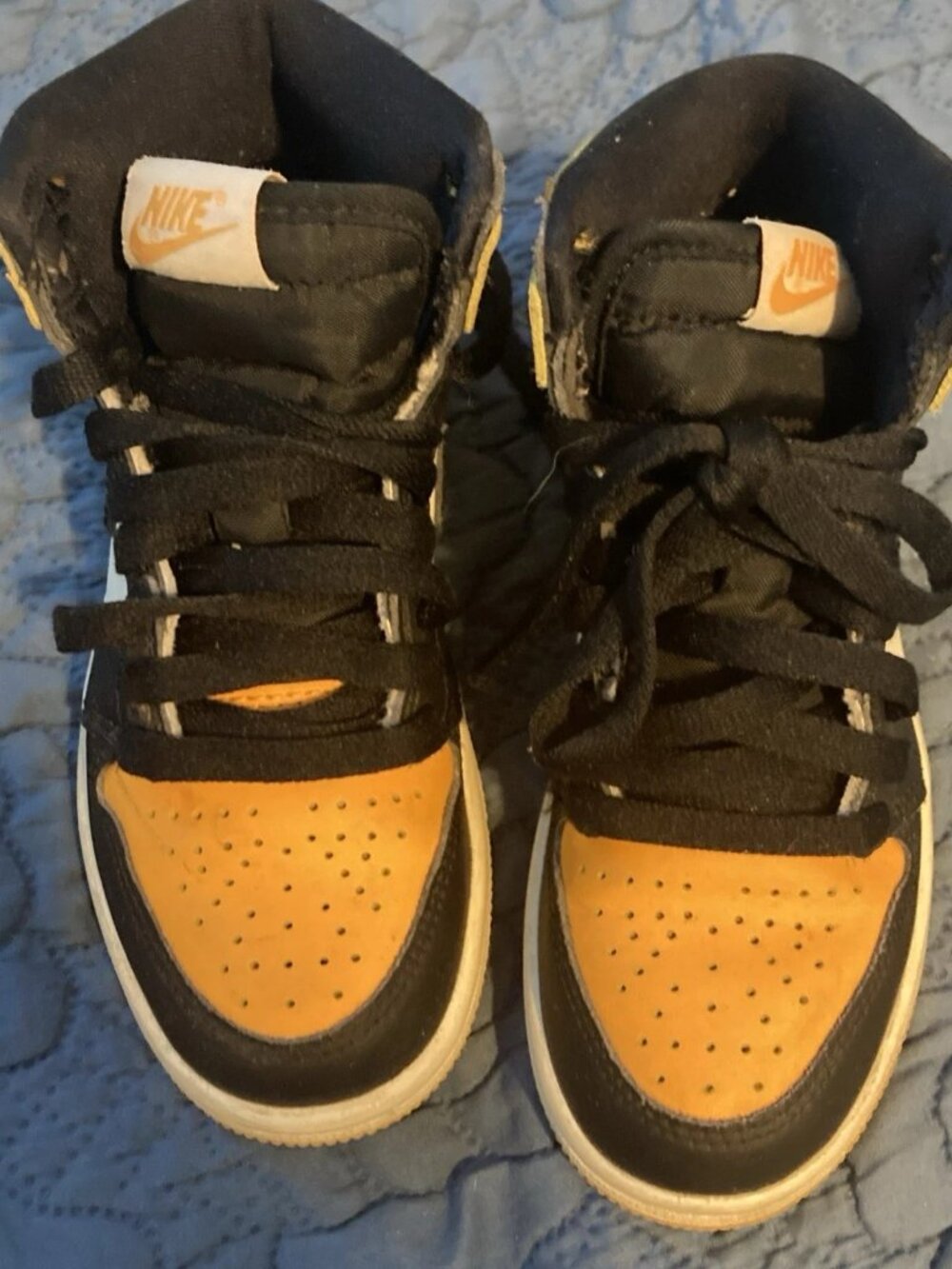 Nike Air Jordan 1 High Top Yellow Black White Boys' Sneakers US 13C